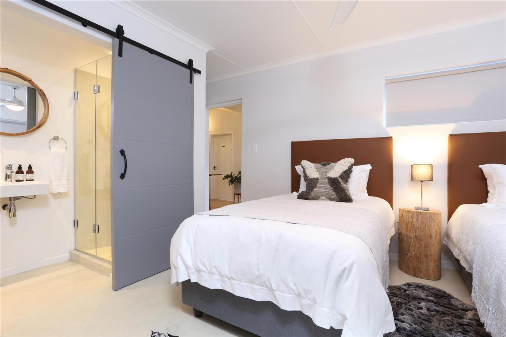 The Lookout Guest House موسيلباي الغرفة الصورة